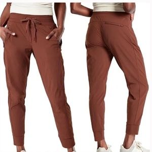 Athleta Trekkie North Jogger Pants US 0